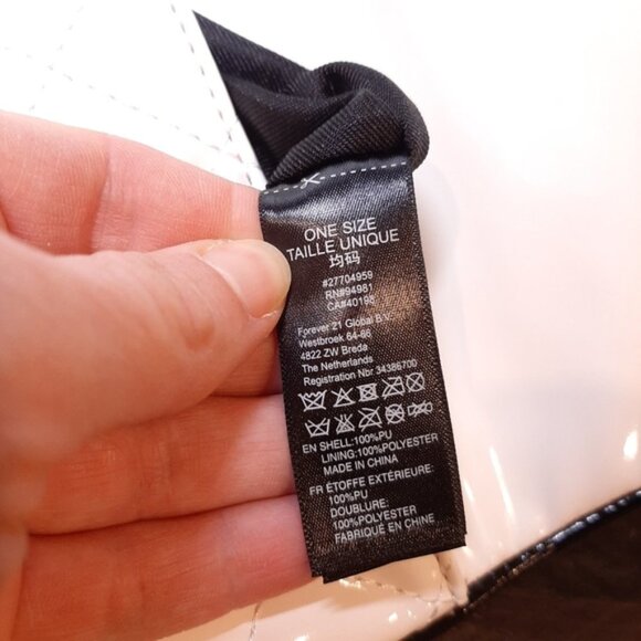 3/$20 FOREVER 21 Quilted Faux Leather Clutch Foldover Magnetic Purse Bag Ivory - Picture 10 of 10